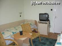 [P02] camera hotel Hoforras, Gyula. » foto by ARA
 - 
<span class="allrVoted glyphicon glyphicon-heart hidden" id="av290337"></span>
<a class="m-l-10 hidden" id="sv290337" onclick="voting_Foto_DelVot(,290337,10923)" role="button">șterge vot <span class="glyphicon glyphicon-remove"></span></a>
<a id="v9290337" class=" c-red"  onclick="voting_Foto_SetVot(290337)" role="button"><span class="glyphicon glyphicon-heart-empty"></span> <b>LIKE</b> = Votează poza</a> <img class="hidden"  id="f290337W9" src="/imagini/loader.gif" border="0" /><span class="AjErrMes hidden" id="e290337ErM"></span>