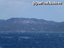 [P01] Primul contact vizual cu insula Skopelos: satul Glossa (sus pe deal) cu portul său, Loutraki.  » foto by abancor
 - 
<span class="allrVoted glyphicon glyphicon-heart hidden" id="av459388"></span>
<a class="m-l-10 hidden" id="sv459388" onclick="voting_Foto_DelVot(,459388,10932)" role="button">șterge vot <span class="glyphicon glyphicon-remove"></span></a>
<a id="v9459388" class=" c-red"  onclick="voting_Foto_SetVot(459388)" role="button"><span class="glyphicon glyphicon-heart-empty"></span> <b>LIKE</b> = Votează poza</a> <img class="hidden"  id="f459388W9" src="/imagini/loader.gif" border="0" /><span class="AjErrMes hidden" id="e459388ErM"></span>