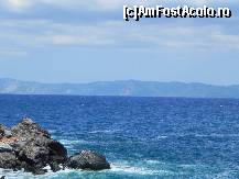 [P21] Insula Alonissos, în larg, văzută din parcarea de lîngă Ag. Ioannis.  » foto by abancor
 - 
<span class="allrVoted glyphicon glyphicon-heart hidden" id="av459413"></span>
<a class="m-l-10 hidden" id="sv459413" onclick="voting_Foto_DelVot(,459413,10932)" role="button">șterge vot <span class="glyphicon glyphicon-remove"></span></a>
<a id="v9459413" class=" c-red"  onclick="voting_Foto_SetVot(459413)" role="button"><span class="glyphicon glyphicon-heart-empty"></span> <b>LIKE</b> = Votează poza</a> <img class="hidden"  id="f459413W9" src="/imagini/loader.gif" border="0" /><span class="AjErrMes hidden" id="e459413ErM"></span>
