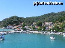 [P22] Micul port Loutraki (Glossa), văzut la plecare de pe feribot.  » foto by abancor
 - 
<span class="allrVoted glyphicon glyphicon-heart hidden" id="av459414"></span>
<a class="m-l-10 hidden" id="sv459414" onclick="voting_Foto_DelVot(,459414,10932)" role="button">șterge vot <span class="glyphicon glyphicon-remove"></span></a>
<a id="v9459414" class=" c-red"  onclick="voting_Foto_SetVot(459414)" role="button"><span class="glyphicon glyphicon-heart-empty"></span> <b>LIKE</b> = Votează poza</a> <img class="hidden"  id="f459414W9" src="/imagini/loader.gif" border="0" /><span class="AjErrMes hidden" id="e459414ErM"></span>