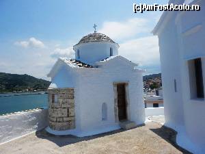 [P117] Skopelos Town » foto by Cris
 - 
<span class="allrVoted glyphicon glyphicon-heart hidden" id="av629223"></span>
<a class="m-l-10 hidden" id="sv629223" onclick="voting_Foto_DelVot(,629223,10932)" role="button">șterge vot <span class="glyphicon glyphicon-remove"></span></a>
<a id="v9629223" class=" c-red"  onclick="voting_Foto_SetVot(629223)" role="button"><span class="glyphicon glyphicon-heart-empty"></span> <b>LIKE</b> = Votează poza</a> <img class="hidden"  id="f629223W9" src="/imagini/loader.gif" border="0" /><span class="AjErrMes hidden" id="e629223ErM"></span>