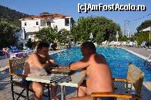 [P07] Dupa amiaza la piscina » foto by redmari108
 - 
<span class="allrVoted glyphicon glyphicon-heart hidden" id="av291151"></span>
<a class="m-l-10 hidden" id="sv291151" onclick="voting_Foto_DelVot(,291151,10943)" role="button">șterge vot <span class="glyphicon glyphicon-remove"></span></a>
<a id="v9291151" class=" c-red"  onclick="voting_Foto_SetVot(291151)" role="button"><span class="glyphicon glyphicon-heart-empty"></span> <b>LIKE</b> = Votează poza</a> <img class="hidden"  id="f291151W9" src="/imagini/loader.gif" border="0" /><span class="AjErrMes hidden" id="e291151ErM"></span>