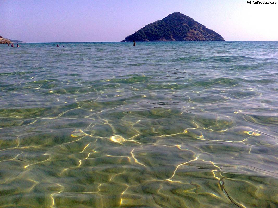 [P15] Paradise Beach » foto by Lilian
 - 
<span class="allrVoted glyphicon glyphicon-heart hidden" id="av550925"></span>
<a class="m-l-10 hidden" id="sv550925" onclick="voting_Foto_DelVot(,550925,10943)" role="button">șterge vot <span class="glyphicon glyphicon-remove"></span></a>
<a id="v9550925" class=" c-red"  onclick="voting_Foto_SetVot(550925)" role="button"><span class="glyphicon glyphicon-heart-empty"></span> <b>LIKE</b> = Votează poza</a> <img class="hidden"  id="f550925W9" src="/imagini/loader.gif" border="0" /><span class="AjErrMes hidden" id="e550925ErM"></span>