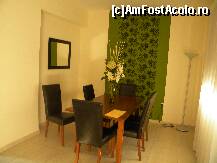 [P03] in living, zona de servit masa frumos decorata » foto by nicoletass
 - 
<span class="allrVoted glyphicon glyphicon-heart hidden" id="av292027"></span>
<a class="m-l-10 hidden" id="sv292027" onclick="voting_Foto_DelVot(,292027,10968)" role="button">șterge vot <span class="glyphicon glyphicon-remove"></span></a>
<a id="v9292027" class=" c-red"  onclick="voting_Foto_SetVot(292027)" role="button"><span class="glyphicon glyphicon-heart-empty"></span> <b>LIKE</b> = Votează poza</a> <img class="hidden"  id="f292027W9" src="/imagini/loader.gif" border="0" /><span class="AjErrMes hidden" id="e292027ErM"></span>
