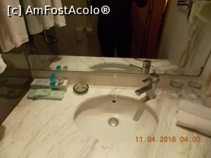 [P17] Beijing, Novotel Xin Qiao Hotel, necesarul pentru igiena personală ne aștepta » foto by mprofeanu
 - 
<span class="allrVoted glyphicon glyphicon-heart hidden" id="av762057"></span>
<a class="m-l-10 hidden" id="sv762057" onclick="voting_Foto_DelVot(,762057,10976)" role="button">șterge vot <span class="glyphicon glyphicon-remove"></span></a>
<a id="v9762057" class=" c-red"  onclick="voting_Foto_SetVot(762057)" role="button"><span class="glyphicon glyphicon-heart-empty"></span> <b>LIKE</b> = Votează poza</a> <img class="hidden"  id="f762057W9" src="/imagini/loader.gif" border="0" /><span class="AjErrMes hidden" id="e762057ErM"></span>