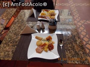 [P30] Beijing, Novotel Xin Qiao Hotel, Cafeneaua oferă turiștilor atât preparate asiatice cât și preparate europene » foto by mprofeanu
 - 
<span class="allrVoted glyphicon glyphicon-heart hidden" id="av762071"></span>
<a class="m-l-10 hidden" id="sv762071" onclick="voting_Foto_DelVot(,762071,10976)" role="button">șterge vot <span class="glyphicon glyphicon-remove"></span></a>
<a id="v9762071" class=" c-red"  onclick="voting_Foto_SetVot(762071)" role="button"><span class="glyphicon glyphicon-heart-empty"></span> <b>LIKE</b> = Votează poza</a> <img class="hidden"  id="f762071W9" src="/imagini/loader.gif" border="0" /><span class="AjErrMes hidden" id="e762071ErM"></span>
