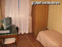 [P01] Camera single de la Hotelul La Pace din Pisa » foto by vlado2
 - 
<span class="allrVoted glyphicon glyphicon-heart hidden" id="av293174"></span>
<a class="m-l-10 hidden" id="sv293174" onclick="voting_Foto_DelVot(,293174,10994)" role="button">șterge vot <span class="glyphicon glyphicon-remove"></span></a>
<a id="v9293174" class=" c-red"  onclick="voting_Foto_SetVot(293174)" role="button"><span class="glyphicon glyphicon-heart-empty"></span> <b>LIKE</b> = Votează poza</a> <img class="hidden"  id="f293174W9" src="/imagini/loader.gif" border="0" /><span class="AjErrMes hidden" id="e293174ErM"></span>