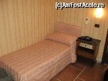[P02] Hotel La Pace, Pisa - camera single » foto by vlado2
 - 
<span class="allrVoted glyphicon glyphicon-heart hidden" id="av293177"></span>
<a class="m-l-10 hidden" id="sv293177" onclick="voting_Foto_DelVot(,293177,10994)" role="button">șterge vot <span class="glyphicon glyphicon-remove"></span></a>
<a id="v9293177" class=" c-red"  onclick="voting_Foto_SetVot(293177)" role="button"><span class="glyphicon glyphicon-heart-empty"></span> <b>LIKE</b> = Votează poza</a> <img class="hidden"  id="f293177W9" src="/imagini/loader.gif" border="0" /><span class="AjErrMes hidden" id="e293177ErM"></span>
