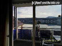 [P18] Balconul cu privelistea spre lacul Woerthersee » foto by Alina53
 - 
<span class="allrVoted glyphicon glyphicon-heart hidden" id="av293643"></span>
<a class="m-l-10 hidden" id="sv293643" onclick="voting_Foto_DelVot(,293643,11000)" role="button">șterge vot <span class="glyphicon glyphicon-remove"></span></a>
<a id="v9293643" class=" c-red"  onclick="voting_Foto_SetVot(293643)" role="button"><span class="glyphicon glyphicon-heart-empty"></span> <b>LIKE</b> = Votează poza</a> <img class="hidden"  id="f293643W9" src="/imagini/loader.gif" border="0" /><span class="AjErrMes hidden" id="e293643ErM"></span>