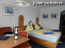 [P03] Camera dubla la hotel Barry Memle » foto by Alina53
 - 
<span class="allrVoted glyphicon glyphicon-heart hidden" id="av293563"></span>
<a class="m-l-10 hidden" id="sv293563" onclick="voting_Foto_DelVot(,293563,11000)" role="button">șterge vot <span class="glyphicon glyphicon-remove"></span></a>
<a id="v9293563" class=" c-red"  onclick="voting_Foto_SetVot(293563)" role="button"><span class="glyphicon glyphicon-heart-empty"></span> <b>LIKE</b> = Votează poza</a> <img class="hidden"  id="f293563W9" src="/imagini/loader.gif" border="0" /><span class="AjErrMes hidden" id="e293563ErM"></span>