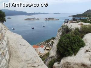 [P12] De pe meterezele castelului din Kastellorizo » foto by irinad
 - 
<span class="allrVoted glyphicon glyphicon-heart hidden" id="av846794"></span>
<a class="m-l-10 hidden" id="sv846794" onclick="voting_Foto_DelVot(,846794,11003)" role="button">șterge vot <span class="glyphicon glyphicon-remove"></span></a>
<a id="v9846794" class=" c-red"  onclick="voting_Foto_SetVot(846794)" role="button"><span class="glyphicon glyphicon-heart-empty"></span> <b>LIKE</b> = Votează poza</a> <img class="hidden"  id="f846794W9" src="/imagini/loader.gif" border="0" /><span class="AjErrMes hidden" id="e846794ErM"></span>