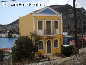 [P17] Casă pe colină, undeva deasupra portului din Kastellorizo » foto by irinad
 - 
<span class="allrVoted glyphicon glyphicon-heart hidden" id="av846799"></span>
<a class="m-l-10 hidden" id="sv846799" onclick="voting_Foto_DelVot(,846799,11003)" role="button">șterge vot <span class="glyphicon glyphicon-remove"></span></a>
<a id="v9846799" class=" c-red"  onclick="voting_Foto_SetVot(846799)" role="button"><span class="glyphicon glyphicon-heart-empty"></span> <b>LIKE</b> = Votează poza</a> <img class="hidden"  id="f846799W9" src="/imagini/loader.gif" border="0" /><span class="AjErrMes hidden" id="e846799ErM"></span>