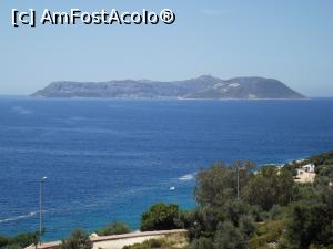[P05] Insula Kastellorizo văzută cu ochiul liber de la amfiteatrul din Kaş » foto by irinad
 - 
<span class="allrVoted glyphicon glyphicon-heart hidden" id="av846787"></span>
<a class="m-l-10 hidden" id="sv846787" onclick="voting_Foto_DelVot(,846787,11003)" role="button">șterge vot <span class="glyphicon glyphicon-remove"></span></a>
<a id="v9846787" class=" c-red"  onclick="voting_Foto_SetVot(846787)" role="button"><span class="glyphicon glyphicon-heart-empty"></span> <b>LIKE</b> = Votează poza</a> <img class="hidden"  id="f846787W9" src="/imagini/loader.gif" border="0" /><span class="AjErrMes hidden" id="e846787ErM"></span>