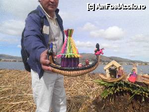 [P10] 'Lacul Titicaca [...]' / o barca oferita spre vanzare, era prea comlicat sa o port dupa mine si sa ajunga intreaga in RO » foto by grecudoina
 - 
<span class="allrVoted glyphicon glyphicon-heart hidden" id="av399543"></span>
<a class="m-l-10 hidden" id="sv399543" onclick="voting_Foto_DelVot(,399543,11005)" role="button">șterge vot <span class="glyphicon glyphicon-remove"></span></a>
<a id="v9399543" class=" c-red"  onclick="voting_Foto_SetVot(399543)" role="button"><span class="glyphicon glyphicon-heart-empty"></span> <b>LIKE</b> = Votează poza</a> <img class="hidden"  id="f399543W9" src="/imagini/loader.gif" border="0" /><span class="AjErrMes hidden" id="e399543ErM"></span>