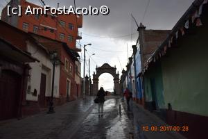[P02] Arco Deustua din Puno » foto by Pușcașu Marin
 - 
<span class="allrVoted glyphicon glyphicon-heart hidden" id="av919831"></span>
<a class="m-l-10 hidden" id="sv919831" onclick="voting_Foto_DelVot(,919831,11005)" role="button">șterge vot <span class="glyphicon glyphicon-remove"></span></a>
<a id="v9919831" class=" c-red"  onclick="voting_Foto_SetVot(919831)" role="button"><span class="glyphicon glyphicon-heart-empty"></span> <b>LIKE</b> = Votează poza</a> <img class="hidden"  id="f919831W9" src="/imagini/loader.gif" border="0" /><span class="AjErrMes hidden" id="e919831ErM"></span>