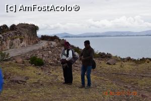 [P09] Ghidul ne descrie portul localnicilor. Sacul din spatele lui avea pe putin 20 de kg si cu toate astea a trecut pe langa noi ca pantera pe langa broasca testoasa :)  » foto by Pușcașu Marin
 - 
<span class="allrVoted glyphicon glyphicon-heart hidden" id="av919838"></span>
<a class="m-l-10 hidden" id="sv919838" onclick="voting_Foto_DelVot(,919838,11005)" role="button">șterge vot <span class="glyphicon glyphicon-remove"></span></a>
<a id="v9919838" class=" c-red"  onclick="voting_Foto_SetVot(919838)" role="button"><span class="glyphicon glyphicon-heart-empty"></span> <b>LIKE</b> = Votează poza</a> <img class="hidden"  id="f919838W9" src="/imagini/loader.gif" border="0" /><span class="AjErrMes hidden" id="e919838ErM"></span>