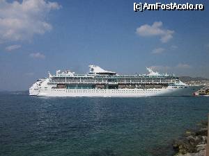 [P08] Vas de croaziera din port...  » foto by XtremeTiger
 - 
<span class="allrVoted glyphicon glyphicon-heart hidden" id="av340088"></span>
<a class="m-l-10 hidden" id="sv340088" onclick="voting_Foto_DelVot(,340088,11008)" role="button">șterge vot <span class="glyphicon glyphicon-remove"></span></a>
<a id="v9340088" class=" c-red"  onclick="voting_Foto_SetVot(340088)" role="button"><span class="glyphicon glyphicon-heart-empty"></span> <b>LIKE</b> = Votează poza</a> <img class="hidden"  id="f340088W9" src="/imagini/loader.gif" border="0" /><span class="AjErrMes hidden" id="e340088ErM"></span>
