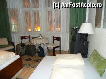 [P07] Mariahilf hotel pension - camera si canapeaua extensibila » foto by kmy
 - 
<span class="allrVoted glyphicon glyphicon-heart hidden" id="av293715"></span>
<a class="m-l-10 hidden" id="sv293715" onclick="voting_Foto_DelVot(,293715,11012)" role="button">șterge vot <span class="glyphicon glyphicon-remove"></span></a>
<a id="v9293715" class=" c-red"  onclick="voting_Foto_SetVot(293715)" role="button"><span class="glyphicon glyphicon-heart-empty"></span> <b>LIKE</b> = Votează poza</a> <img class="hidden"  id="f293715W9" src="/imagini/loader.gif" border="0" /><span class="AjErrMes hidden" id="e293715ErM"></span>