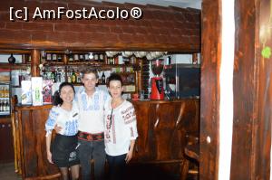 [P12] Simpaticii tineri cu care am socializat la restaurantul Casa Rustică din Zărneşti, jud. Braşov » foto by traian.leuca †
 - 
<span class="allrVoted glyphicon glyphicon-heart hidden" id="av897128"></span>
<a class="m-l-10 hidden" id="sv897128" onclick="voting_Foto_DelVot(,897128,11015)" role="button">șterge vot <span class="glyphicon glyphicon-remove"></span></a>
<a id="v9897128" class=" c-red"  onclick="voting_Foto_SetVot(897128)" role="button"><span class="glyphicon glyphicon-heart-empty"></span> <b>LIKE</b> = Votează poza</a> <img class="hidden"  id="f897128W9" src="/imagini/loader.gif" border="0" /><span class="AjErrMes hidden" id="e897128ErM"></span>
