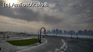 [P31] <strong>Corniche</strong> este poate cea mai spectaculoasă zonă din Doha. » foto by balasa violeta
 - 
<span class="allrVoted glyphicon glyphicon-heart hidden" id="av1405277"></span>
<a class="m-l-10 hidden" id="sv1405277" onclick="voting_Foto_DelVot(,1405277,11020)" role="button">șterge vot <span class="glyphicon glyphicon-remove"></span></a>
<a id="v91405277" class=" c-red"  onclick="voting_Foto_SetVot(1405277)" role="button"><span class="glyphicon glyphicon-heart-empty"></span> <b>LIKE</b> = Votează poza</a> <img class="hidden"  id="f1405277W9" src="/imagini/loader.gif" border="0" /><span class="AjErrMes hidden" id="e1405277ErM"></span>