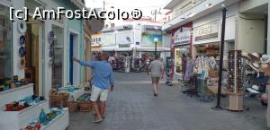 [P31] Strada comercială din Pigadia » foto by irinad
 - 
<span class="allrVoted glyphicon glyphicon-heart hidden" id="av1238864"></span>
<a class="m-l-10 hidden" id="sv1238864" onclick="voting_Foto_DelVot(,1238864,11021)" role="button">șterge vot <span class="glyphicon glyphicon-remove"></span></a>
<a id="v91238864" class=" c-red"  onclick="voting_Foto_SetVot(1238864)" role="button"><span class="glyphicon glyphicon-heart-empty"></span> <b>LIKE</b> = Votează poza</a> <img class="hidden"  id="f1238864W9" src="/imagini/loader.gif" border="0" /><span class="AjErrMes hidden" id="e1238864ErM"></span>