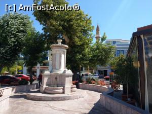 [P45] Chios Town, prin centru. » foto by maryka
 - 
<span class="allrVoted glyphicon glyphicon-heart hidden" id="av1192411"></span>
<a class="m-l-10 hidden" id="sv1192411" onclick="voting_Foto_DelVot(,1192411,11028)" role="button">șterge vot <span class="glyphicon glyphicon-remove"></span></a>
<a id="v91192411" class=" c-red"  onclick="voting_Foto_SetVot(1192411)" role="button"><span class="glyphicon glyphicon-heart-empty"></span> <b>LIKE</b> = Votează poza</a> <img class="hidden"  id="f1192411W9" src="/imagini/loader.gif" border="0" /><span class="AjErrMes hidden" id="e1192411ErM"></span>