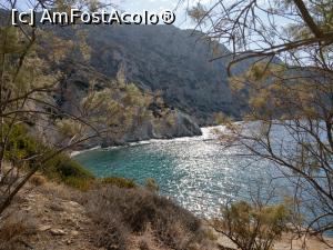 [P04] Plaja Vroulidia, vedere de pe scări. Nu-i așa că seamănă cu plaja Katsiki? » foto by maryka
 - 
<span class="allrVoted glyphicon glyphicon-heart hidden" id="av1193556"></span>
<a class="m-l-10 hidden" id="sv1193556" onclick="voting_Foto_DelVot(,1193556,11028)" role="button">șterge vot <span class="glyphicon glyphicon-remove"></span></a>
<a id="v91193556" class=" c-red"  onclick="voting_Foto_SetVot(1193556)" role="button"><span class="glyphicon glyphicon-heart-empty"></span> <b>LIKE</b> = Votează poza</a> <img class="hidden"  id="f1193556W9" src="/imagini/loader.gif" border="0" /><span class="AjErrMes hidden" id="e1193556ErM"></span>