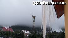[P07] Vedere din pensiune: cele doua partii de ski, acoperite de ceata. » foto by ctc
 - 
<span class="allrVoted glyphicon glyphicon-heart hidden" id="av295115"></span>
<a class="m-l-10 hidden" id="sv295115" onclick="voting_Foto_DelVot(,295115,11035)" role="button">șterge vot <span class="glyphicon glyphicon-remove"></span></a>
<a id="v9295115" class=" c-red"  onclick="voting_Foto_SetVot(295115)" role="button"><span class="glyphicon glyphicon-heart-empty"></span> <b>LIKE</b> = Votează poza</a> <img class="hidden"  id="f295115W9" src="/imagini/loader.gif" border="0" /><span class="AjErrMes hidden" id="e295115ErM"></span>