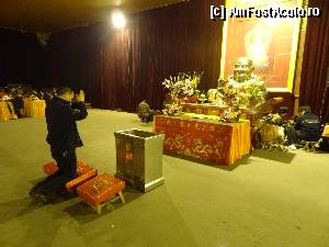 [P38] Rugaciuni ale populatiei in dreptul zeitatii Maitreya.  » foto by Marian Preda
 - 
<span class="allrVoted glyphicon glyphicon-heart hidden" id="av368379"></span>
<a class="m-l-10 hidden" id="sv368379" onclick="voting_Foto_DelVot(,368379,11037)" role="button">șterge vot <span class="glyphicon glyphicon-remove"></span></a>
<a id="v9368379" class=" c-red"  onclick="voting_Foto_SetVot(368379)" role="button"><span class="glyphicon glyphicon-heart-empty"></span> <b>LIKE</b> = Votează poza</a> <img class="hidden"  id="f368379W9" src="/imagini/loader.gif" border="0" /><span class="AjErrMes hidden" id="e368379ErM"></span>
