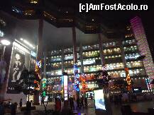 [P03] magazin pe nanjing road » foto by station5*
 - 
<span class="allrVoted glyphicon glyphicon-heart hidden" id="av295119"></span>
<a class="m-l-10 hidden" id="sv295119" onclick="voting_Foto_DelVot(,295119,11037)" role="button">șterge vot <span class="glyphicon glyphicon-remove"></span></a>
<a id="v9295119" class=" c-red"  onclick="voting_Foto_SetVot(295119)" role="button"><span class="glyphicon glyphicon-heart-empty"></span> <b>LIKE</b> = Votează poza</a> <img class="hidden"  id="f295119W9" src="/imagini/loader.gif" border="0" /><span class="AjErrMes hidden" id="e295119ErM"></span>