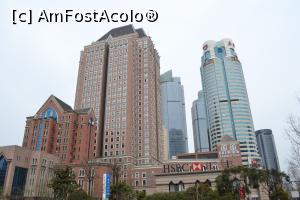 [P10] Cladiri inalte din Xujiahui » foto by AZE
 - 
<span class="allrVoted glyphicon glyphicon-heart hidden" id="av861724"></span>
<a class="m-l-10 hidden" id="sv861724" onclick="voting_Foto_DelVot(,861724,11037)" role="button">șterge vot <span class="glyphicon glyphicon-remove"></span></a>
<a id="v9861724" class=" c-red"  onclick="voting_Foto_SetVot(861724)" role="button"><span class="glyphicon glyphicon-heart-empty"></span> <b>LIKE</b> = Votează poza</a> <img class="hidden"  id="f861724W9" src="/imagini/loader.gif" border="0" /><span class="AjErrMes hidden" id="e861724ErM"></span>