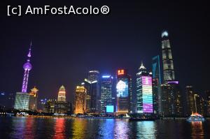 [P01] Lujiazui vazut de pe Bund » foto by AZE
 - 
<span class="allrVoted glyphicon glyphicon-heart hidden" id="av868059"></span>
<a class="m-l-10 hidden" id="sv868059" onclick="voting_Foto_DelVot(,868059,11037)" role="button">șterge vot <span class="glyphicon glyphicon-remove"></span></a>
<a id="v9868059" class=" c-red"  onclick="voting_Foto_SetVot(868059)" role="button"><span class="glyphicon glyphicon-heart-empty"></span> <b>LIKE</b> = Votează poza</a> <img class="hidden"  id="f868059W9" src="/imagini/loader.gif" border="0" /><span class="AjErrMes hidden" id="e868059ErM"></span>