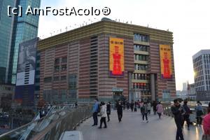 [P16] Intrarea in mall » foto by AZE
 - 
<span class="allrVoted glyphicon glyphicon-heart hidden" id="av868074"></span>
<a class="m-l-10 hidden" id="sv868074" onclick="voting_Foto_DelVot(,868074,11037)" role="button">șterge vot <span class="glyphicon glyphicon-remove"></span></a>
<a id="v9868074" class=" c-red"  onclick="voting_Foto_SetVot(868074)" role="button"><span class="glyphicon glyphicon-heart-empty"></span> <b>LIKE</b> = Votează poza</a> <img class="hidden"  id="f868074W9" src="/imagini/loader.gif" border="0" /><span class="AjErrMes hidden" id="e868074ErM"></span>