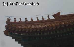 [P06] Numărul figurinelor significă importanța monumentului.  » foto by glcitizen
 - 
<span class="allrVoted glyphicon glyphicon-heart hidden" id="av938813"></span>
<a class="m-l-10 hidden" id="sv938813" onclick="voting_Foto_DelVot(,938813,11037)" role="button">șterge vot <span class="glyphicon glyphicon-remove"></span></a>
<a id="v9938813" class=" c-red"  onclick="voting_Foto_SetVot(938813)" role="button"><span class="glyphicon glyphicon-heart-empty"></span> <b>LIKE</b> = Votează poza</a> <img class="hidden"  id="f938813W9" src="/imagini/loader.gif" border="0" /><span class="AjErrMes hidden" id="e938813ErM"></span>