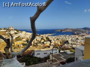 [P04] Vedere din Ano Syros spre Ermoupolis » foto by crismis
 - 
<span class="allrVoted glyphicon glyphicon-heart hidden" id="av1473838"></span>
<a class="m-l-10 hidden" id="sv1473838" onclick="voting_Foto_DelVot(,1473838,11071)" role="button">șterge vot <span class="glyphicon glyphicon-remove"></span></a>
<a id="v91473838" class=" c-red"  onclick="voting_Foto_SetVot(1473838)" role="button"><span class="glyphicon glyphicon-heart-empty"></span> <b>LIKE</b> = Votează poza</a> <img class="hidden"  id="f1473838W9" src="/imagini/loader.gif" border="0" /><span class="AjErrMes hidden" id="e1473838ErM"></span>