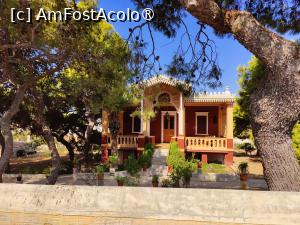 [P65] Posidonia; casa Petrokokkinou » foto by crismis
 - 
<span class="allrVoted glyphicon glyphicon-heart hidden" id="av1473899"></span>
<a class="m-l-10 hidden" id="sv1473899" onclick="voting_Foto_DelVot(,1473899,11071)" role="button">șterge vot <span class="glyphicon glyphicon-remove"></span></a>
<a id="v91473899" class=" c-red"  onclick="voting_Foto_SetVot(1473899)" role="button"><span class="glyphicon glyphicon-heart-empty"></span> <b>LIKE</b> = Votează poza</a> <img class="hidden"  id="f1473899W9" src="/imagini/loader.gif" border="0" /><span class="AjErrMes hidden" id="e1473899ErM"></span>