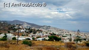 [P04] Ermoupoli și Ano Syros văzute din autobuz » foto by Carmen Ion
 - 
<span class="allrVoted glyphicon glyphicon-heart hidden" id="av1427396"></span>
<a class="m-l-10 hidden" id="sv1427396" onclick="voting_Foto_DelVot(,1427396,11071)" role="button">șterge vot <span class="glyphicon glyphicon-remove"></span></a>
<a id="v91427396" class=" c-red"  onclick="voting_Foto_SetVot(1427396)" role="button"><span class="glyphicon glyphicon-heart-empty"></span> <b>LIKE</b> = Votează poza</a> <img class="hidden"  id="f1427396W9" src="/imagini/loader.gif" border="0" /><span class="AjErrMes hidden" id="e1427396ErM"></span>