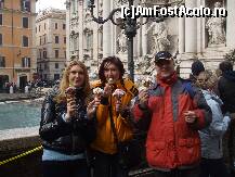 [P16] Pana si inghetata e mai buna la Fontana di Trevi » foto by VALIADA
 - 
<span class="allrVoted glyphicon glyphicon-heart hidden" id="av296581"></span>
<a class="m-l-10 hidden" id="sv296581" onclick="voting_Foto_DelVot(,296581,11075)" role="button">șterge vot <span class="glyphicon glyphicon-remove"></span></a>
<a id="v9296581" class=" c-red"  onclick="voting_Foto_SetVot(296581)" role="button"><span class="glyphicon glyphicon-heart-empty"></span> <b>LIKE</b> = Votează poza</a> <img class="hidden"  id="f296581W9" src="/imagini/loader.gif" border="0" /><span class="AjErrMes hidden" id="e296581ErM"></span>