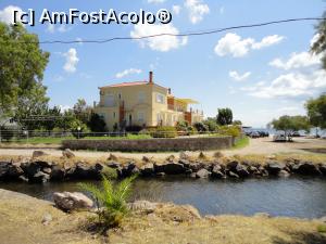 [P38] Agios Stefanos și vila Panorama.  » foto by maryka
 - 
<span class="allrVoted glyphicon glyphicon-heart hidden" id="av990686"></span>
<a class="m-l-10 hidden" id="sv990686" onclick="voting_Foto_DelVot(,990686,11090)" role="button">șterge vot <span class="glyphicon glyphicon-remove"></span></a>
<a id="v9990686" class=" c-red"  onclick="voting_Foto_SetVot(990686)" role="button"><span class="glyphicon glyphicon-heart-empty"></span> <b>LIKE</b> = Votează poza</a> <img class="hidden"  id="f990686W9" src="/imagini/loader.gif" border="0" /><span class="AjErrMes hidden" id="e990686ErM"></span>
