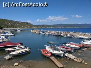 [P06] Portul din Agios Fokas, sudul insulei.  » foto by maryka
 - 
<span class="allrVoted glyphicon glyphicon-heart hidden" id="av997633"></span>
<a class="m-l-10 hidden" id="sv997633" onclick="voting_Foto_DelVot(,997633,11090)" role="button">șterge vot <span class="glyphicon glyphicon-remove"></span></a>
<a id="v9997633" class=" c-red"  onclick="voting_Foto_SetVot(997633)" role="button"><span class="glyphicon glyphicon-heart-empty"></span> <b>LIKE</b> = Votează poza</a> <img class="hidden"  id="f997633W9" src="/imagini/loader.gif" border="0" /><span class="AjErrMes hidden" id="e997633ErM"></span>