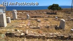 [P76] Ruinele templului, la Agios Fokas.  » foto by maryka
 - 
<span class="allrVoted glyphicon glyphicon-heart hidden" id="av997704"></span>
<a class="m-l-10 hidden" id="sv997704" onclick="voting_Foto_DelVot(,997704,11090)" role="button">șterge vot <span class="glyphicon glyphicon-remove"></span></a>
<a id="v9997704" class=" c-red"  onclick="voting_Foto_SetVot(997704)" role="button"><span class="glyphicon glyphicon-heart-empty"></span> <b>LIKE</b> = Votează poza</a> <img class="hidden"  id="f997704W9" src="/imagini/loader.gif" border="0" /><span class="AjErrMes hidden" id="e997704ErM"></span>
