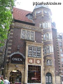 [P07] Casa tipica din Hamburg » foto by Michi
 - 
<span class="allrVoted glyphicon glyphicon-heart hidden" id="av378913"></span>
<a class="m-l-10 hidden" id="sv378913" onclick="voting_Foto_DelVot(,378913,11101)" role="button">șterge vot <span class="glyphicon glyphicon-remove"></span></a>
<a id="v9378913" class=" c-red"  onclick="voting_Foto_SetVot(378913)" role="button"><span class="glyphicon glyphicon-heart-empty"></span> <b>LIKE</b> = Votează poza</a> <img class="hidden"  id="f378913W9" src="/imagini/loader.gif" border="0" /><span class="AjErrMes hidden" id="e378913ErM"></span>