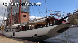 [P07] Galionul spaniol din Portul hamburg, pe fundal alta fata a caldirii filarmonicii.  » foto by scoty
 - 
<span class="allrVoted glyphicon glyphicon-heart hidden" id="av931952"></span>
<a class="m-l-10 hidden" id="sv931952" onclick="voting_Foto_DelVot(,931952,11101)" role="button">șterge vot <span class="glyphicon glyphicon-remove"></span></a>
<a id="v9931952" class=" c-red"  onclick="voting_Foto_SetVot(931952)" role="button"><span class="glyphicon glyphicon-heart-empty"></span> <b>LIKE</b> = Votează poza</a> <img class="hidden"  id="f931952W9" src="/imagini/loader.gif" border="0" /><span class="AjErrMes hidden" id="e931952ErM"></span>