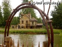 [P21] Moara de apa de linga casa Annei Hathaway » foto by Traveller
 - 
<span class="allrVoted glyphicon glyphicon-heart hidden" id="av60879"></span>
<a class="m-l-10 hidden" id="sv60879" onclick="voting_Foto_DelVot(,60879,11114)" role="button">șterge vot <span class="glyphicon glyphicon-remove"></span></a>
<a id="v960879" class=" c-red"  onclick="voting_Foto_SetVot(60879)" role="button"><span class="glyphicon glyphicon-heart-empty"></span> <b>LIKE</b> = Votează poza</a> <img class="hidden"  id="f60879W9" src="/imagini/loader.gif" border="0" /><span class="AjErrMes hidden" id="e60879ErM"></span>