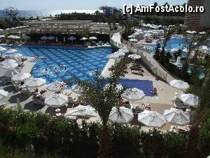 [P03] Piscinele, vazute de pe terasa de la nivelul 0.  » foto by IoanaV
 - 
<span class="allrVoted glyphicon glyphicon-heart hidden" id="av369603"></span>
<a class="m-l-10 hidden" id="sv369603" onclick="voting_Foto_DelVot(,369603,11127)" role="button">șterge vot <span class="glyphicon glyphicon-remove"></span></a>
<a id="v9369603" class=" c-red"  onclick="voting_Foto_SetVot(369603)" role="button"><span class="glyphicon glyphicon-heart-empty"></span> <b>LIKE</b> = Votează poza</a> <img class="hidden"  id="f369603W9" src="/imagini/loader.gif" border="0" /><span class="AjErrMes hidden" id="e369603ErM"></span>