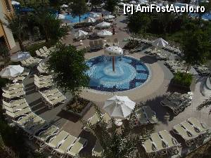 [P04] Piscina copiilor, adancime 35cm.  » foto by IoanaV
 - 
<span class="allrVoted glyphicon glyphicon-heart hidden" id="av369604"></span>
<a class="m-l-10 hidden" id="sv369604" onclick="voting_Foto_DelVot(,369604,11127)" role="button">șterge vot <span class="glyphicon glyphicon-remove"></span></a>
<a id="v9369604" class=" c-red"  onclick="voting_Foto_SetVot(369604)" role="button"><span class="glyphicon glyphicon-heart-empty"></span> <b>LIKE</b> = Votează poza</a> <img class="hidden"  id="f369604W9" src="/imagini/loader.gif" border="0" /><span class="AjErrMes hidden" id="e369604ErM"></span>