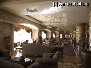[P06] Lobby, nivelul 0 hotel Royal Alhambra.  » foto by IoanaV
 - 
<span class="allrVoted glyphicon glyphicon-heart hidden" id="av369608"></span>
<a class="m-l-10 hidden" id="sv369608" onclick="voting_Foto_DelVot(,369608,11127)" role="button">șterge vot <span class="glyphicon glyphicon-remove"></span></a>
<a id="v9369608" class=" c-red"  onclick="voting_Foto_SetVot(369608)" role="button"><span class="glyphicon glyphicon-heart-empty"></span> <b>LIKE</b> = Votează poza</a> <img class="hidden"  id="f369608W9" src="/imagini/loader.gif" border="0" /><span class="AjErrMes hidden" id="e369608ErM"></span>