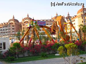 [P19] Luna parc, văzută din exterior...  » foto by elenaadina
 - 
<span class="allrVoted glyphicon glyphicon-heart hidden" id="av360586"></span>
<a class="m-l-10 hidden" id="sv360586" onclick="voting_Foto_DelVot(,360586,11127)" role="button">șterge vot <span class="glyphicon glyphicon-remove"></span></a>
<a id="v9360586" class=" c-red"  onclick="voting_Foto_SetVot(360586)" role="button"><span class="glyphicon glyphicon-heart-empty"></span> <b>LIKE</b> = Votează poza</a> <img class="hidden"  id="f360586W9" src="/imagini/loader.gif" border="0" /><span class="AjErrMes hidden" id="e360586ErM"></span>