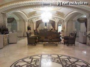 [P12] Zona de Lobby » foto by david
 - 
<span class="allrVoted glyphicon glyphicon-heart hidden" id="av402167"></span>
<a class="m-l-10 hidden" id="sv402167" onclick="voting_Foto_DelVot(,402167,11127)" role="button">șterge vot <span class="glyphicon glyphicon-remove"></span></a>
<a id="v9402167" class=" c-red"  onclick="voting_Foto_SetVot(402167)" role="button"><span class="glyphicon glyphicon-heart-empty"></span> <b>LIKE</b> = Votează poza</a> <img class="hidden"  id="f402167W9" src="/imagini/loader.gif" border="0" /><span class="AjErrMes hidden" id="e402167ErM"></span>
