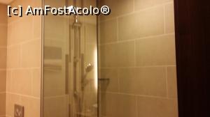 [P27] Superconfortabil - Hilton Garden Inn Kutahya - duşul » foto by nicole33
 - 
<span class="allrVoted glyphicon glyphicon-heart hidden" id="av1095477"></span>
<a class="m-l-10 hidden" id="sv1095477" onclick="voting_Foto_DelVot(,1095477,11135)" role="button">șterge vot <span class="glyphicon glyphicon-remove"></span></a>
<a id="v91095477" class=" c-red"  onclick="voting_Foto_SetVot(1095477)" role="button"><span class="glyphicon glyphicon-heart-empty"></span> <b>LIKE</b> = Votează poza</a> <img class="hidden"  id="f1095477W9" src="/imagini/loader.gif" border="0" /><span class="AjErrMes hidden" id="e1095477ErM"></span>